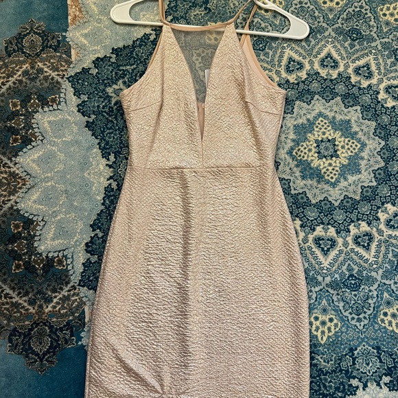 Rose gold fitted dress new with tag - Picture 2 of 2